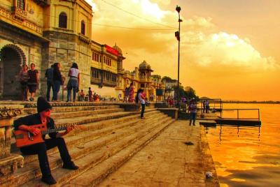 02 Night exclusive boat ride at Udaipur From Jodhpur & private transfers