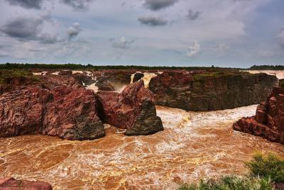 Breathtaking Raneh Waterfalls with Khajuraho erotic temples Breathtaking Raneh Waterfalls with Khajuraho erotic temples