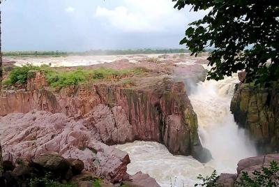 Private 5-Hour Safari from Khajuraho to Raneh Falls Canyon Private 5-Hour Safari from Khajuraho to Raneh Falls Canyon