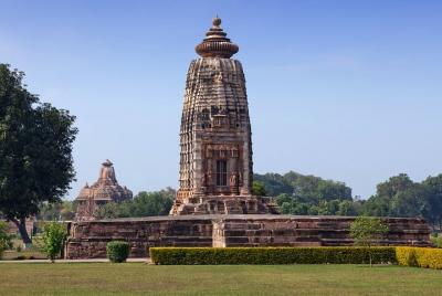 Best of Khajuraho (Guided Halfday Sightseeing Tour by Car) Best of Khajuraho (Guided Halfday Sightseeing Tour by Car)