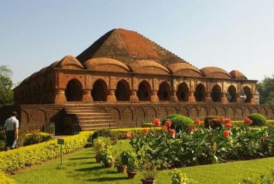 Day trip from Kolkata to Bishnupur for Terracotta Temples, Silk & Pottery Day trip from Kolkata to Bishnupur for Terracotta Temples, Silk & Pottery