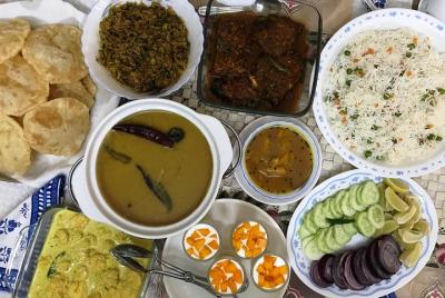 Cooking class and home cooked Bengali meal in New Town, Kolkata Cooking class and home cooked Bengali meal in New Town, Kolkata