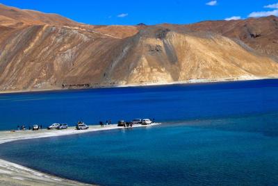 Leh to Pangong Lake with Overnight in Camp/ Guest-house Leh to Pangong Lake with Overnight in Camp/ Guest-house