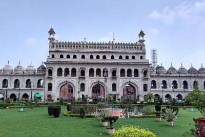 Private Custom Tour: Lucknow Sightseeing with Guide Private Custom Tour: Lucknow Sightseeing with Guide