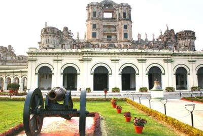 Colonial Walk of Lucknow (2 Hours Guided Walking Tour) Colonial Walk of Lucknow (2 Hours Guided Walking Tour)