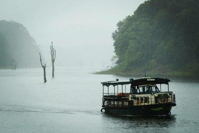Trip to Visit Periyar Tiger Reserve in Thekkady from Madurai Trip to Visit Periyar Tiger Reserve in Thekkady from Madurai