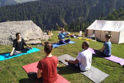4-Day Private Yoga Trekking in The Indian Himalayas in Manali 4-Day Private Yoga Trekking in The Indian Himalayas in Manali