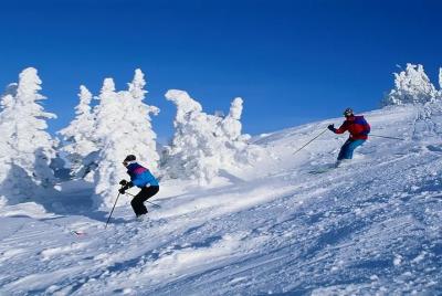 Snow Skiing in Manali Snow Skiing in Manali