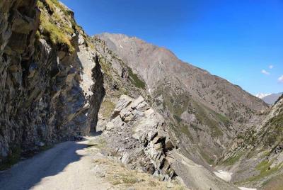 10 Days Guided Motorcycle Tours In The Indian Himalayas (Delhi To Ladakh) 10 Days Guided Motorcycle Tours In The Indian Himalayas (Delhi To Ladakh)