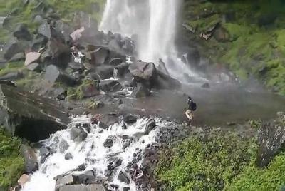 Jogini Waterfall Trek from Manali Jogini Waterfall Trek from Manali