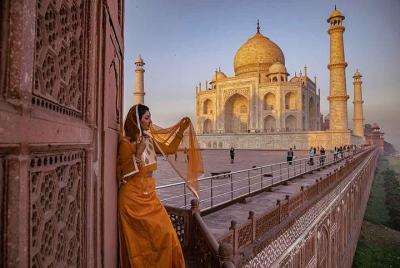 4 Night 5 Days Golden Triangle Tour ( Jaipur - Agra - Delhi - Jaipur ) 4 Night 5 Days Golden Triangle Tour ( Jaipur - Agra - Delhi - Jaipur )