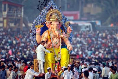 Mumbai Festival Tour in Private Vehicle Mumbai Festival Tour in Private Vehicle