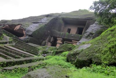 Mumbai Caves Tour in Private Vehicle Mumbai Caves Tour in Private Vehicle