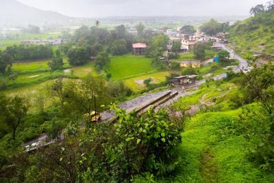 Day Trip to Pawna-Lohagad-Lonavala (Guided Fullday Sightseeing Tour from Mumbai) Day Trip to Pawna-Lohagad-Lonavala (Guided Fullday Sightseeing Tour from Mumbai)