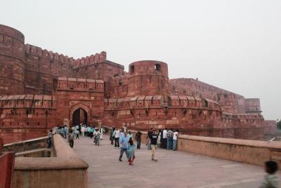Private 2-Day Tour to Taj Mahal, Agra from Mumbai with Commercial Return Flights Private 2-Day Tour to Taj Mahal, Agra from Mumbai with Commercial Return Flights