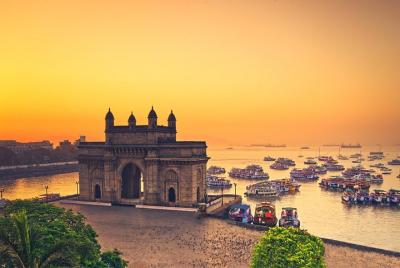 Mumbai Walking Tour - Guide Included Mumbai Walking Tour - Guide Included