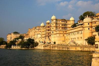 4-Day Tour to Udaipur, Jaipur, Delhi from Mumbai with one-way Commercial Flight 4-Day Tour to Udaipur, Jaipur, Delhi from Mumbai with one-way Commercial Flight