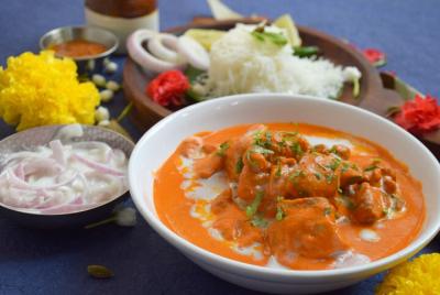 Traveling Spoon Butter Chicken and Naan Private Online Cooking Class Traveling Spoon Butter Chicken and Naan Private Online Cooking Class