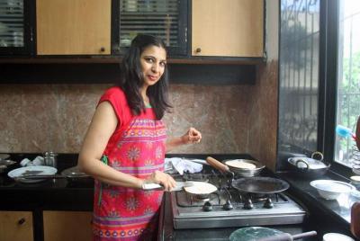 Private Market Tour and Vegetarian Cooking Class in Mumbai Private Market Tour and Vegetarian Cooking Class in Mumbai