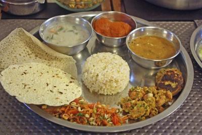 Private Market Tour and Vegan Indian Cooking Demo in Andheri West Mumbai
