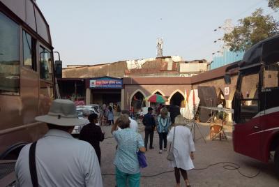 Mumbai Bollywood Studio Tour in Private Vehicle Mumbai Bollywood Studio Tour in Private Vehicle