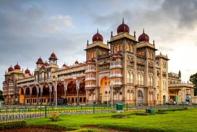 Touristic Highlights of Mysore (Guided Fullday City Sightseeing Tour by Car) Touristic Highlights of Mysore (Guided Fullday City Sightseeing Tour by Car)