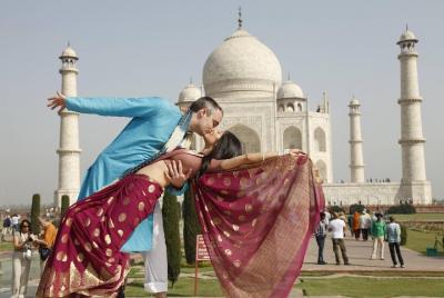 Private Taj Mahal and Agra Full-Day Tour By Car Private Taj Mahal and Agra Full-Day Tour By Car