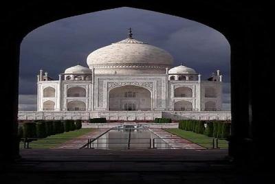 Full-Day Agra City Private Guided Car Tour from Delhi or Agra Full-Day Agra City Private Guided Car Tour from Delhi or Agra