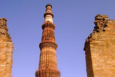 Explore Qutub Minar and mehrauli archaelogical park with a local storyteller Explore Qutub Minar and mehrauli archaelogical park with a local storyteller