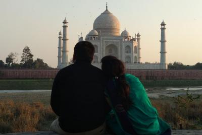 Same Day Guided Tour of Agra With Car & Driver