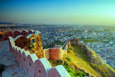 Jaipur full day Sightseeing tour by Air-Condition vehicle Include Guide Jaipur full day Sightseeing tour by Air-Condition vehicle Include Guide