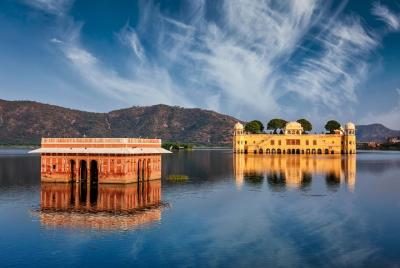 Private Overnight Jaipur City Tour from Delhi Private Overnight Jaipur City Tour from Delhi