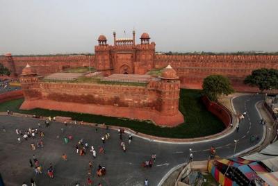 Full Day City Tour of Delhi By Air-Condition Vehicle Includes, WiFi on Board Full Day City Tour of Delhi By Air-Condition Vehicle Includes, WiFi on Board