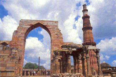 Day Tour of Delhi: Old and New with Local Experts Day Tour of Delhi: Old and New with Local Experts