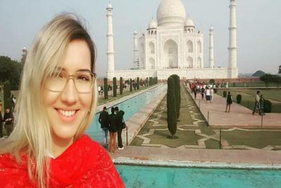 From Delhi : Private Sunrise Tour of TajMahal & Agra Fort