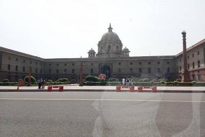 Delhi City Sightseeing Tour In a Private Car With Safe & Reliable Driver Delhi City Sightseeing Tour In a Private Car With Safe & Reliable Driver