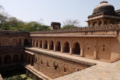 Mehrauli Archaeological Park Walking Half Day Tour