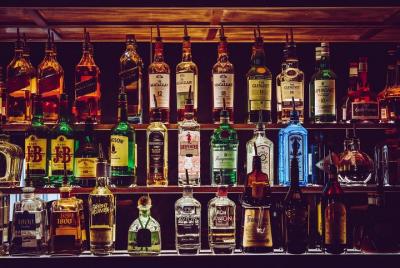 Delhi: Pub Crawl (3 Hours Guided Bar Hopping Tour) Delhi: Pub Crawl (3 Hours Guided Bar Hopping Tour)