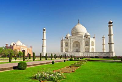 Taj Mahal Agra Tour by Train