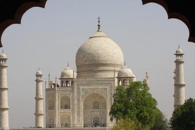 Golden Triangle in 3 Days ex-Mumbai (Delhi-Agra-Jaipur) - A Luxury Private Tour Golden Triangle in 3 Days ex-Mumbai (Delhi-Agra-Jaipur) - A Luxury Private Tour