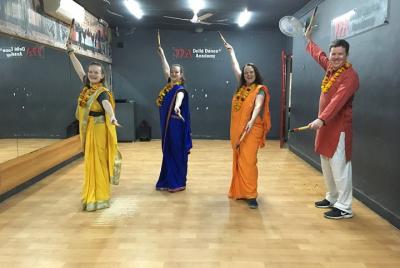 Learn to Dance like a Bollywood Star Learn to Dance like a Bollywood Star