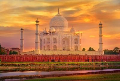 Taj Mahal in a Weekend ex-Mumbai - A Luxury Private Guided Trip Taj Mahal in a Weekend ex-Mumbai - A Luxury Private Guided Trip