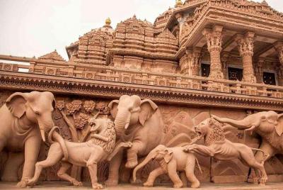 Akshardham Temple Tour with hotel transfers 