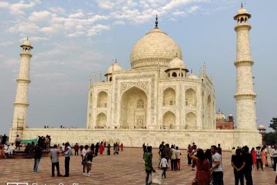 Taj Mahal and Agra Tour from Delhi by India Taj Mahal and Agra Tour from Delhi by India's Fastest Train