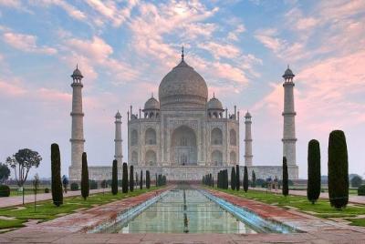 Day Trip to The Taj Mahal and Agra from Pune with Commercial Return Flights Day Trip to The Taj Mahal and Agra from Pune with Commercial Return Flights