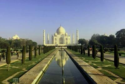 Pune to Taj Mahal & Agra Fort Same Day Private Tour with Return Flights  Pune to Taj Mahal & Agra Fort Same Day Private Tour with Return Flights