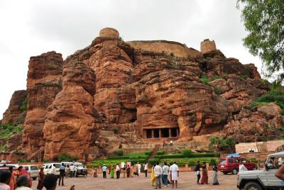 Explore The Architecture Marvel of Karnataka from Pune to Bangalore Explore The Architecture Marvel of Karnataka from Pune to Bangalore