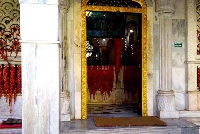 Culture trip in Pune to Aga Khan Palace, a dargah and temples Culture trip in Pune to Aga Khan Palace, a dargah and temples