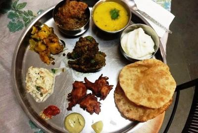 Traditional Mangalorean or Maharashtrian cooking class in Pune
