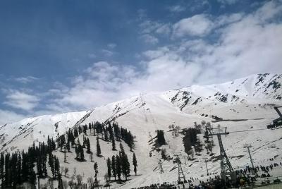 Private Custom Tour: Gulmarg local Sightseeing with guide Private Custom Tour: Gulmarg local Sightseeing with guide